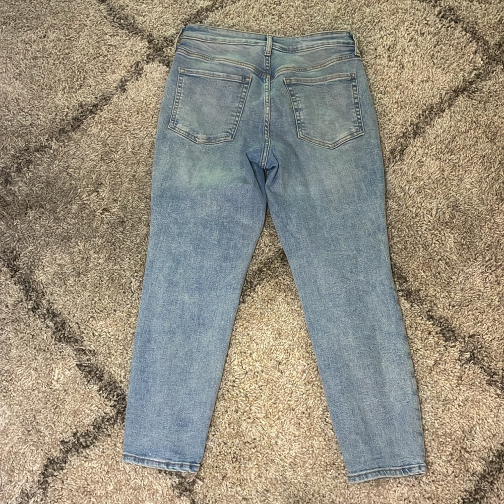 Old Navy High-Rise OG Straight Extra Stretch Light Blue Women's Jeans - Picture 7 of 7